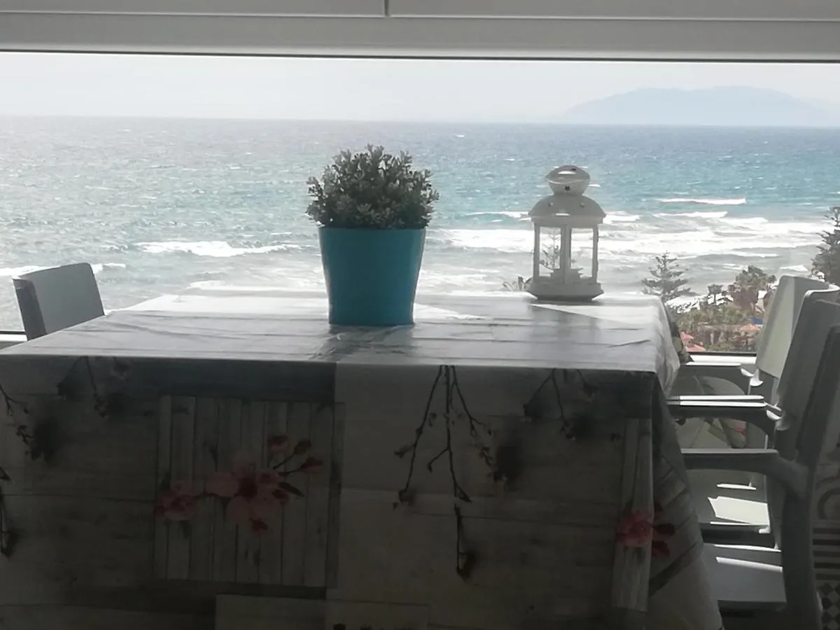 Coqueto Apartamento Con Vista Al Mar Castillo Bajo 0*,